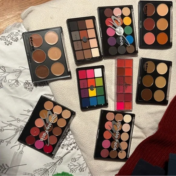 Professional Makeup Kit - Multicolor - Picture 5 of 9